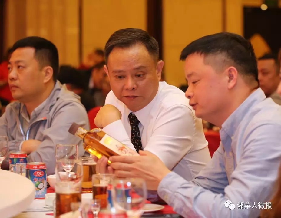 2.webp.jpg 红桃视频