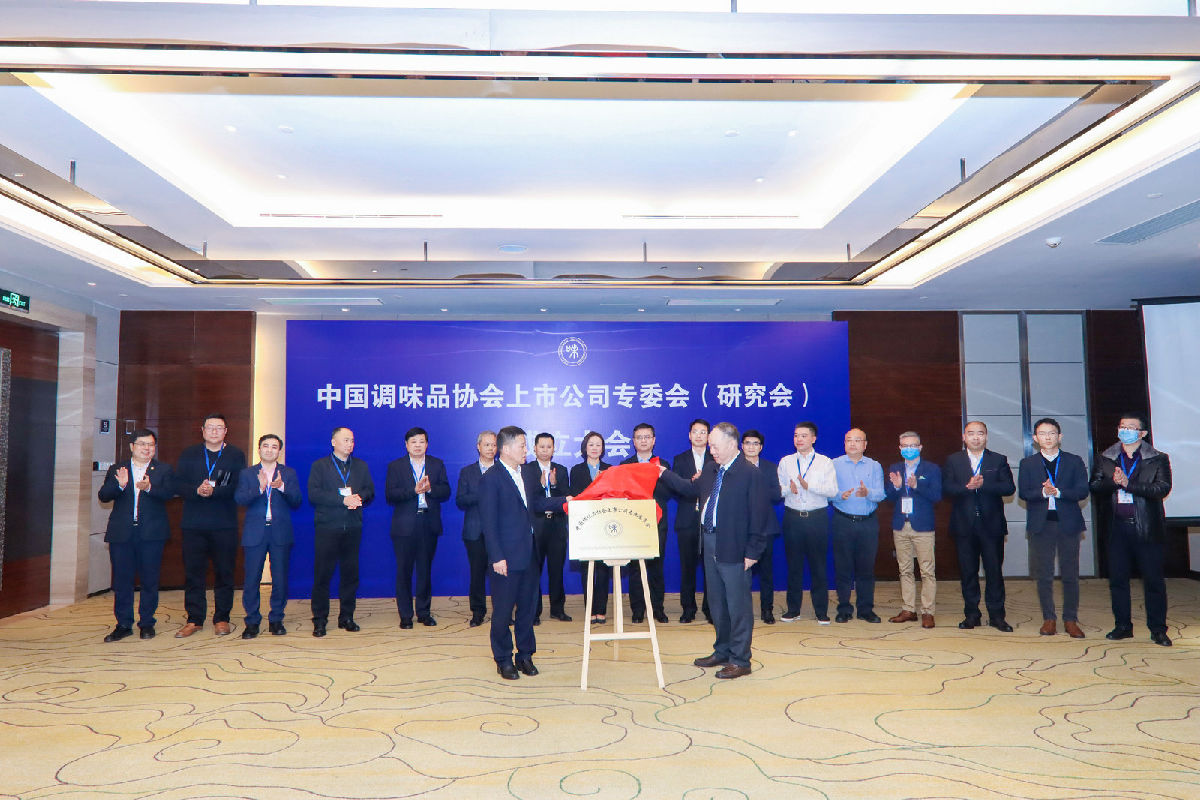 牌.jpg 红桃视频