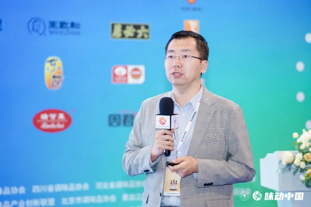 问.jpg 红桃视频